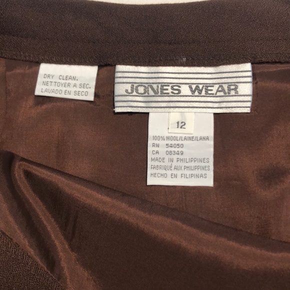 NWT Chocolate brown skirt. Size 12 - Picture 2 of 10